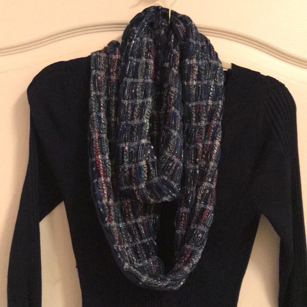 Infinity scarf